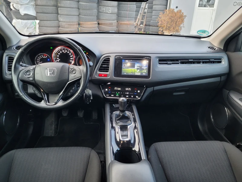 Honda Hr-v 1.5 i, снимка 6 - Автомобили и джипове - 49008780