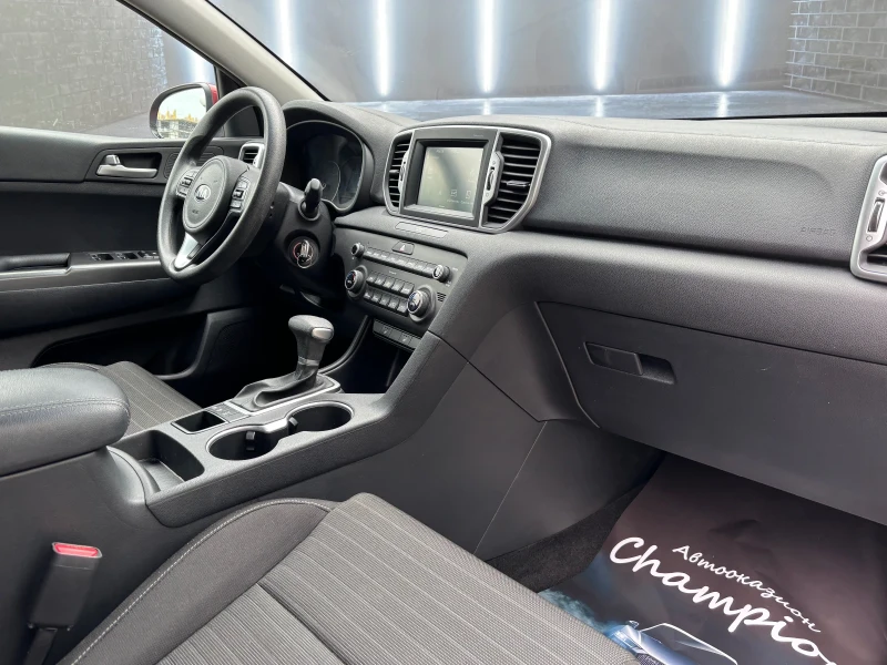Kia Sportage 2.4 GDI AUTOMATIC, снимка 9 - Автомобили и джипове - 50311829