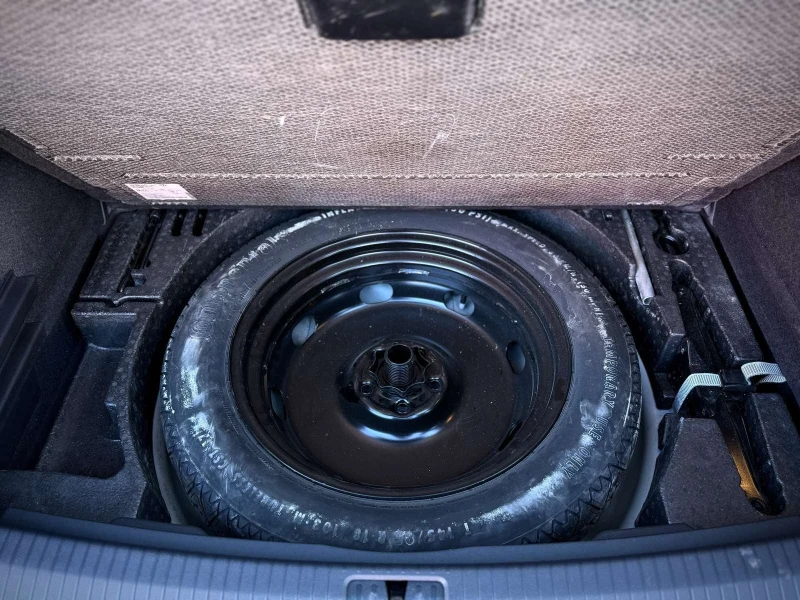 VW Tiguan R line Digital , снимка 12 - Автомобили и джипове - 53079047