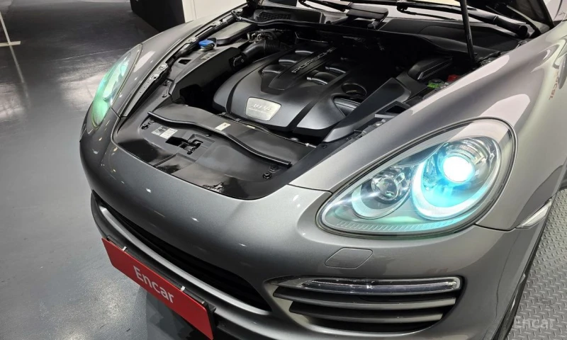 Porsche Cayenne, снимка 6 - Автомобили и джипове - 53239739