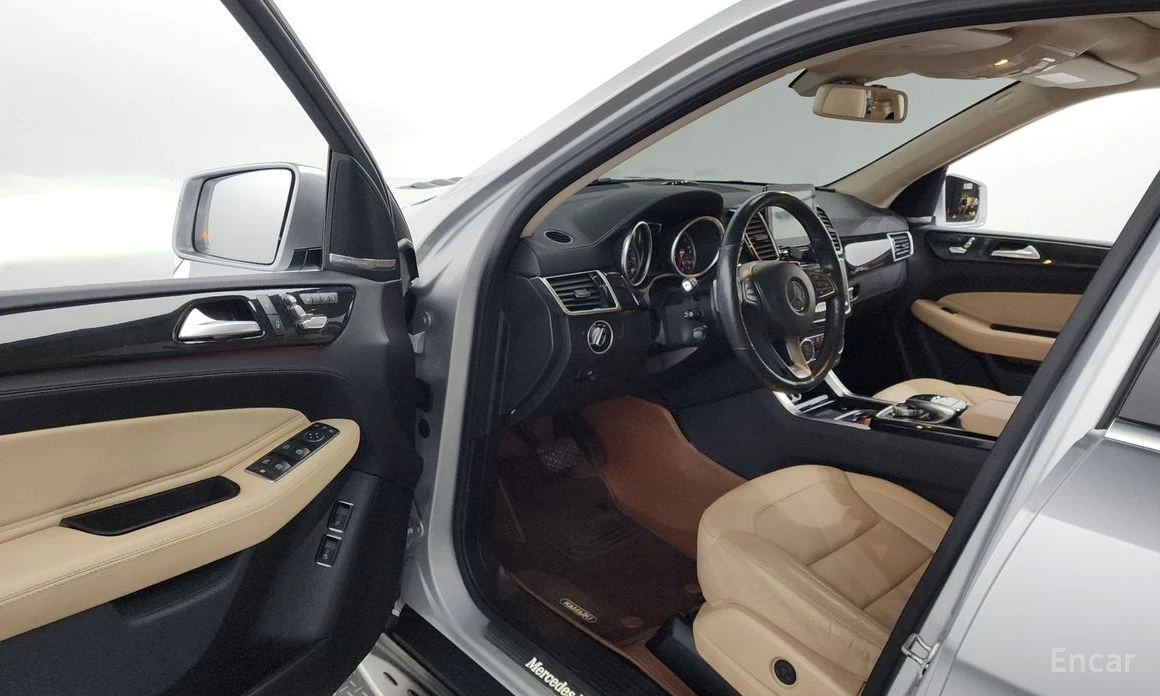 Mercedes-Benz GLS 350  - изображение 10