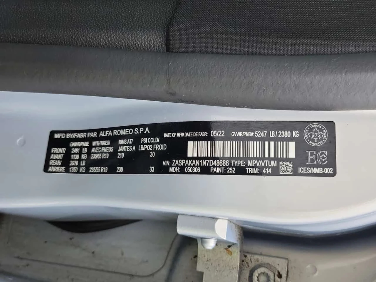 Alfa Romeo Stelvio * SPRINT * CARFAX * ПАНО * 2 КЛЮЧА * ДИСТРОНИК, снимка 15 - Автомобили и джипове - 54067006