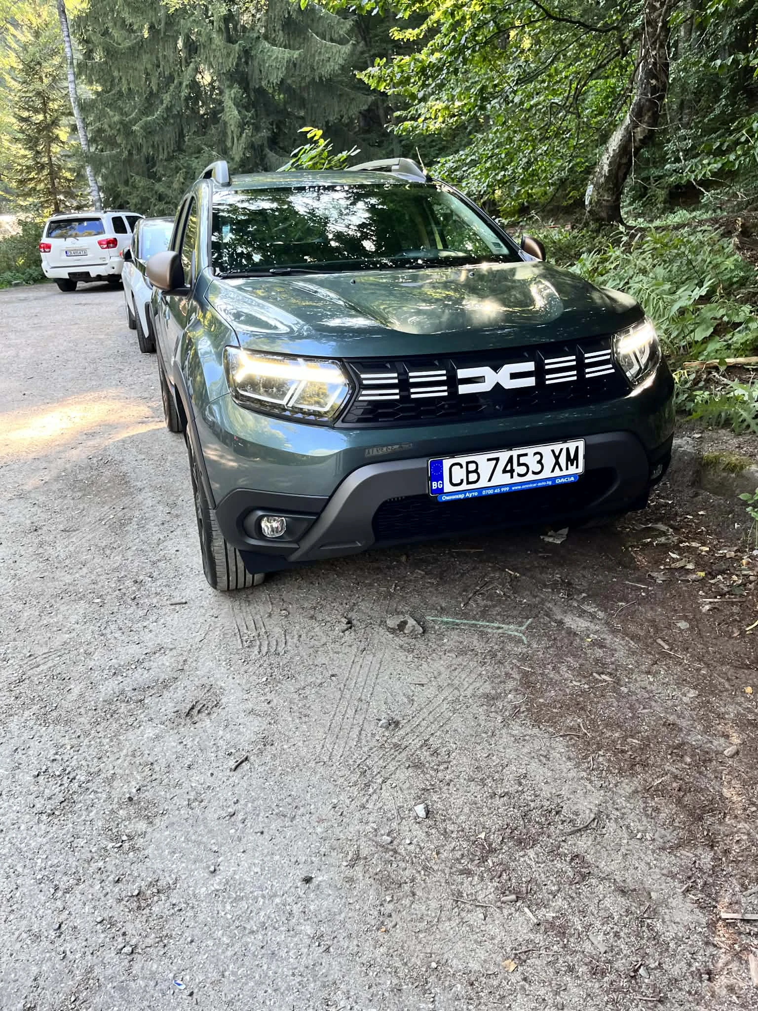 Dacia Duster Газ-бензин, снимка 5 - Автомобили и джипове - 54152172