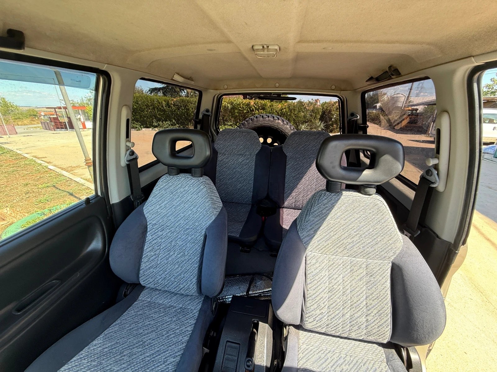 Suzuki Vitara 2000 HDI, снимка 11 - Автомобили и джипове - 54291631