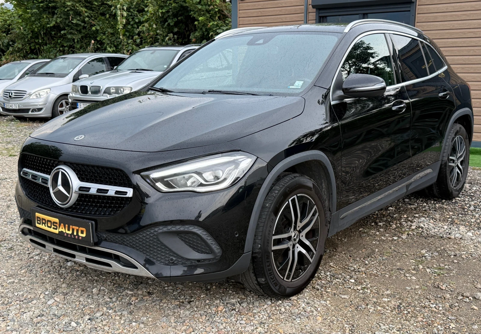Mercedes-Benz GLA 200   FULL LED / DISTRONIC / КАМЕРА /