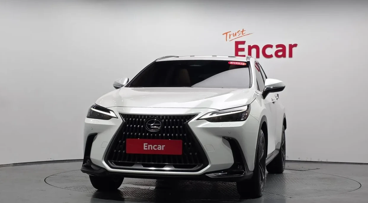 Lexus NX 350h * ОБДУХВАНЕ * ДИСТРОНИК * AWD * LED * , снимка 2 - Автомобили и джипове - 55398708