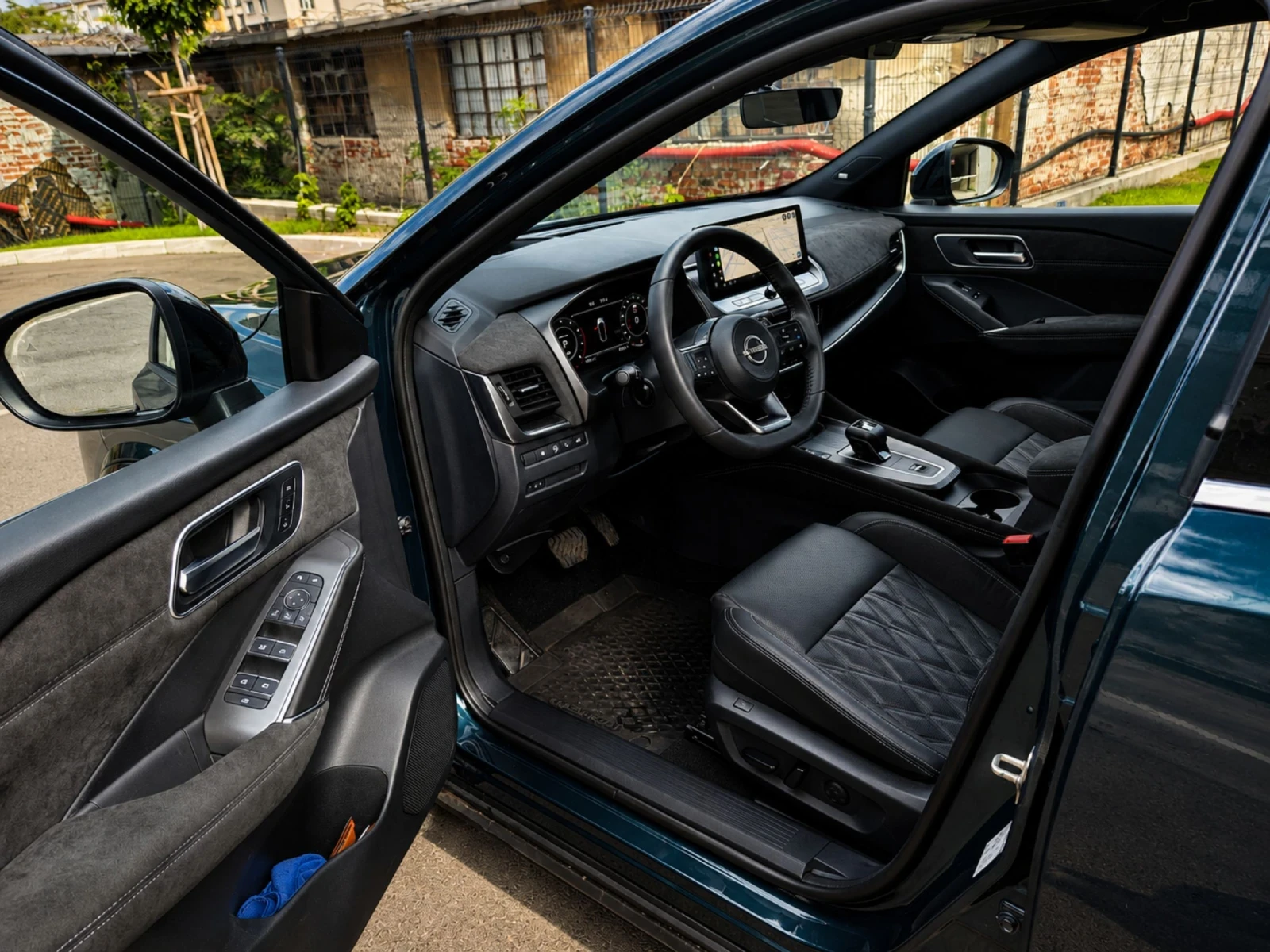 Nissan Qashqai Tekna + , снимка 11 - Автомобили и джипове - 55418102