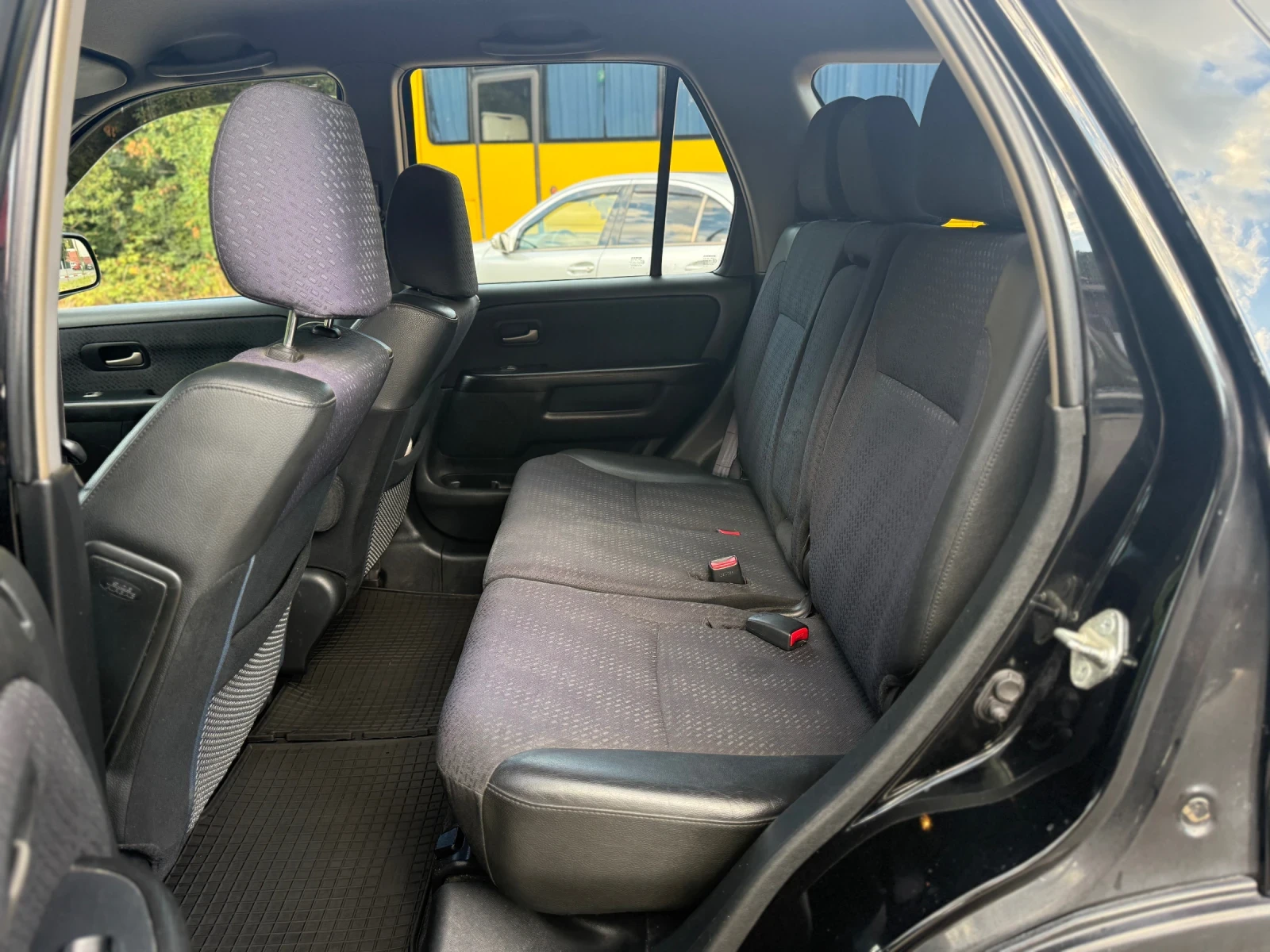 Honda Cr-v 2.0i ГАЗ/4х4/Автоматик/Климатик, снимка 13 - Автомобили и джипове - 56061914