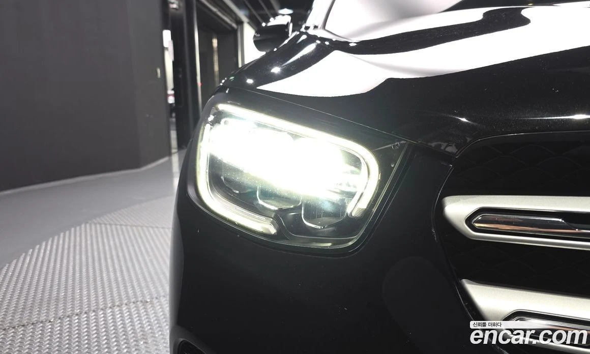Mercedes-Benz GLC GLC300 4MATIC, снимка 8 - Автомобили и джипове - 56122813