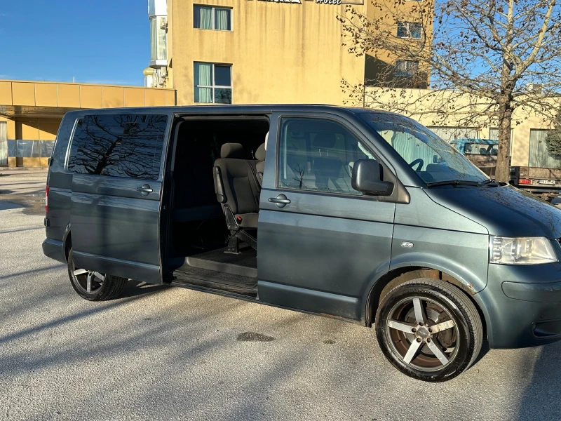 VW Caravelle Т5 2.5TDI !НОВ ВНОС! , снимка 4 - Бусове и автобуси - 49414413