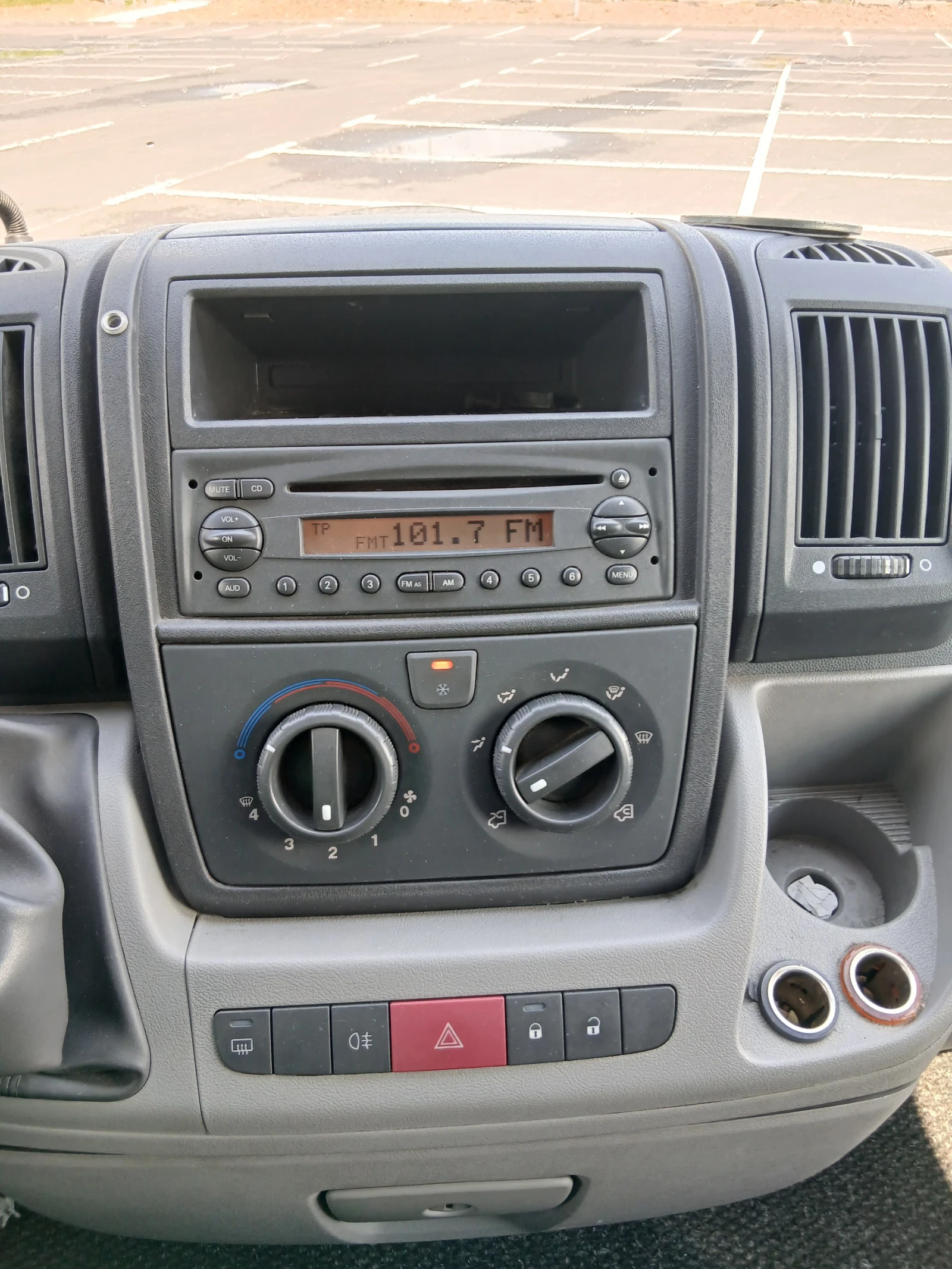 Citroen Jumper 2.2 HDI 120 к.с. L2H2 clima, снимка 14 - Бусове и автобуси - 54236071