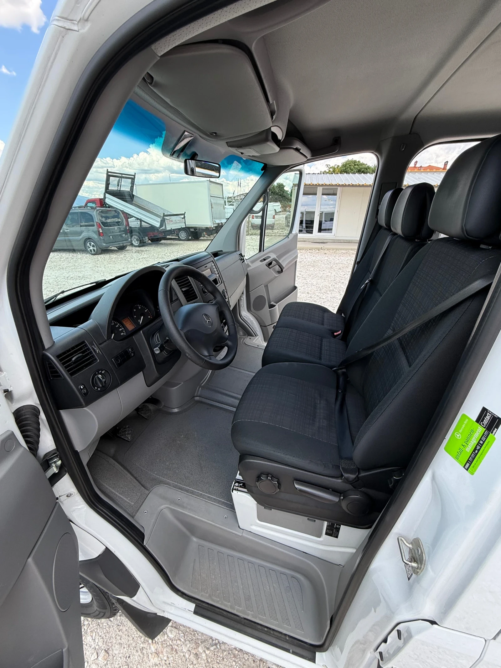 Mercedes-Benz Sprinter 9местен-Клима-Печка-Евро6, снимка 13 - Бусове и автобуси - 55186367