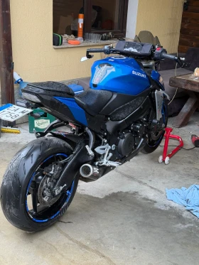 ����� �� �������� �� Suzuki Gsx 950 A2