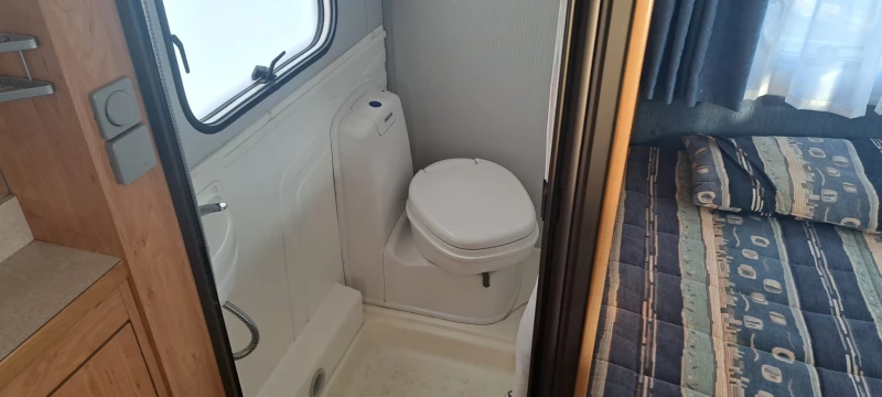 Каравана Knaus 450, снимка 10 - Каравани и кемпери - 52081150