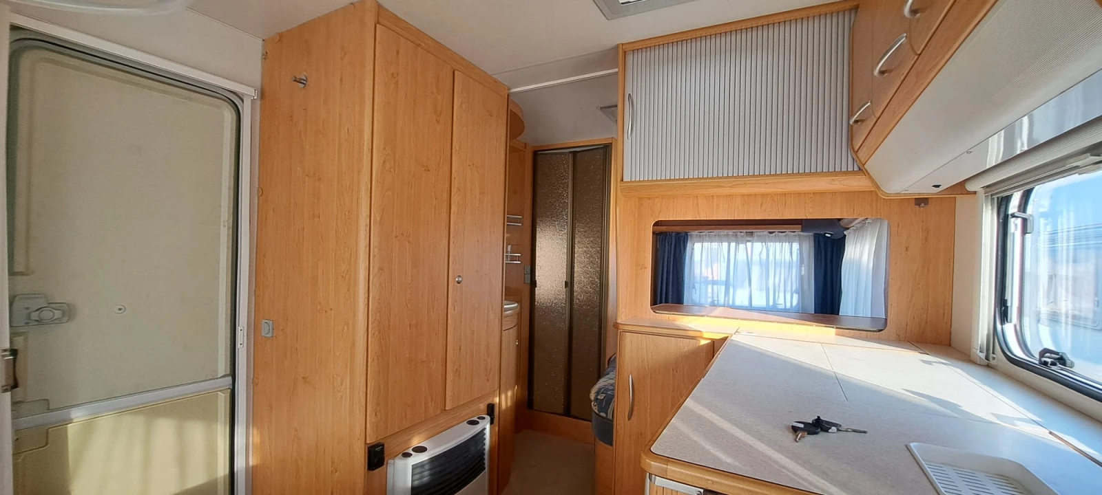 Каравана Knaus 450 - изображение 8