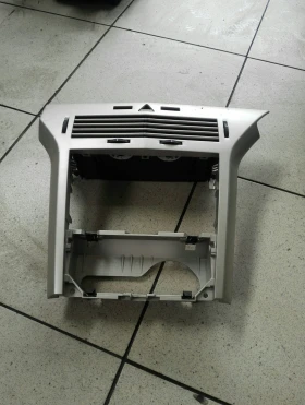 Централна конзола Опел Астра Н