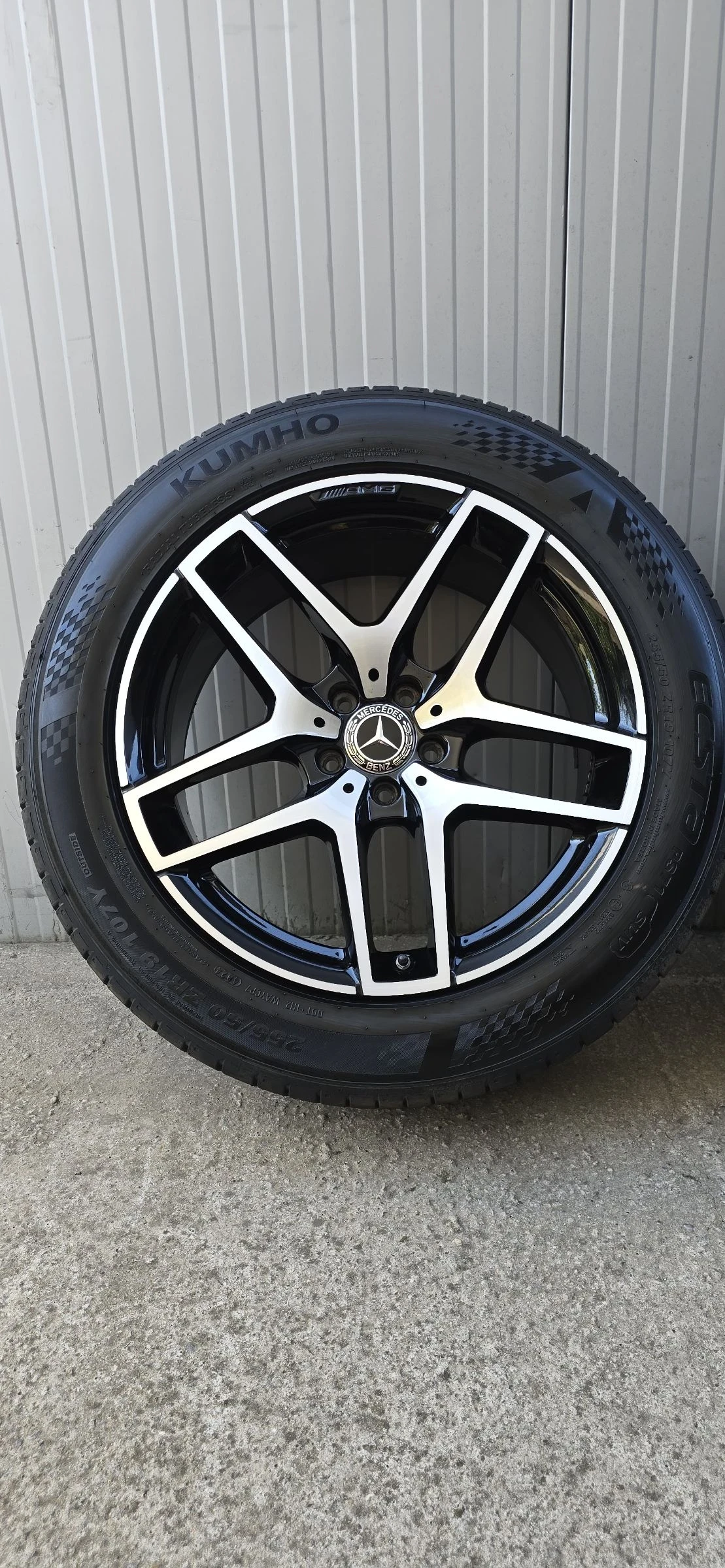 ���� � ������ 235/55R19 �� Mercedes-Benz GLC | Mobile.bg � ����������� 1