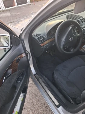 Mercedes-Benz E 220 2.2CDI 150к.с Климатроник, снимка 12