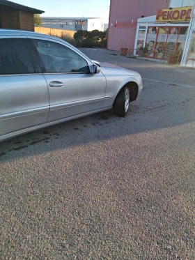 Mercedes-Benz E 220 2.2CDI 150к.с Климатроник, снимка 7