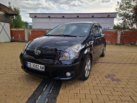 Toyota Corolla verso 2.2 d4d, снимка 1