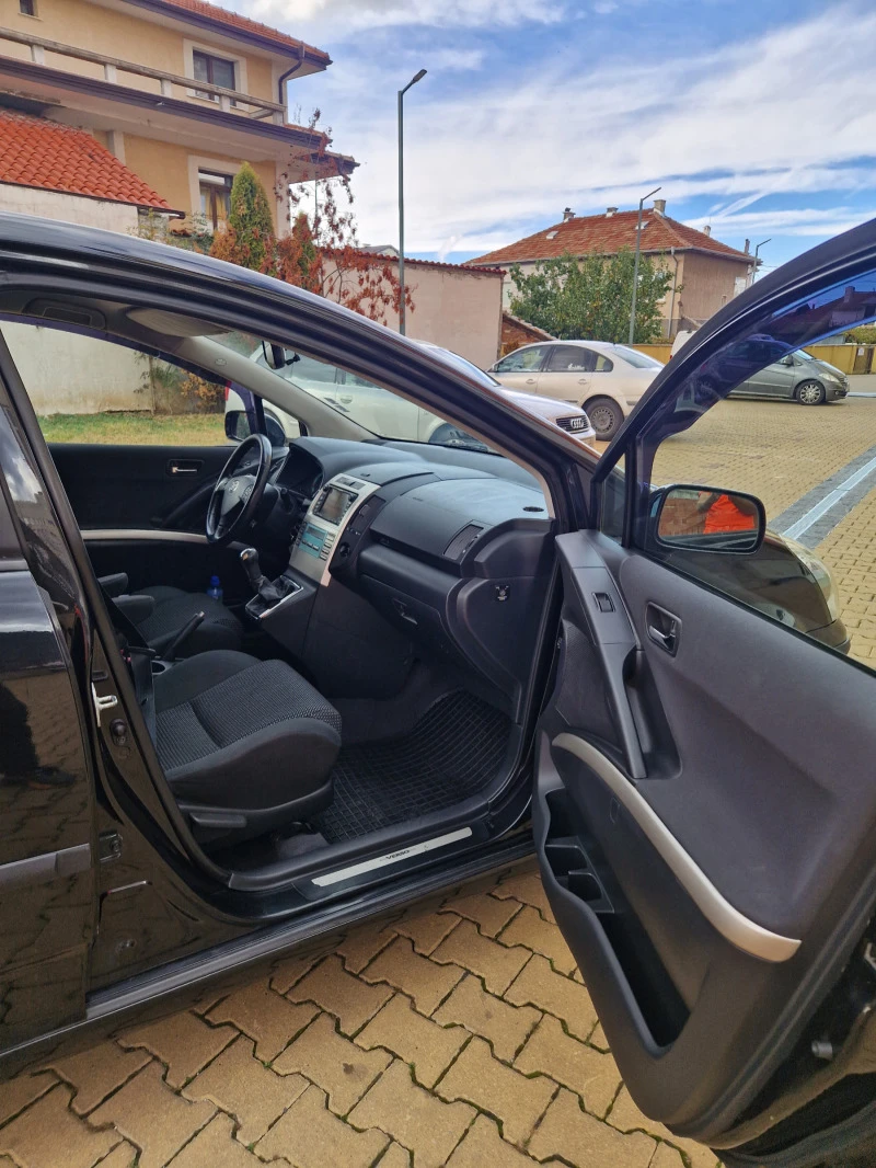 Toyota Corolla verso 2.2 d4d, снимка 4 - Автомобили и джипове - 47539116