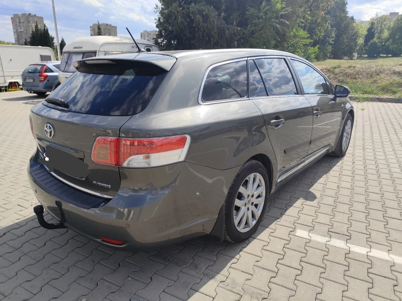 Toyota Avensis, снимка 8 - Автомобили и джипове - 46860762