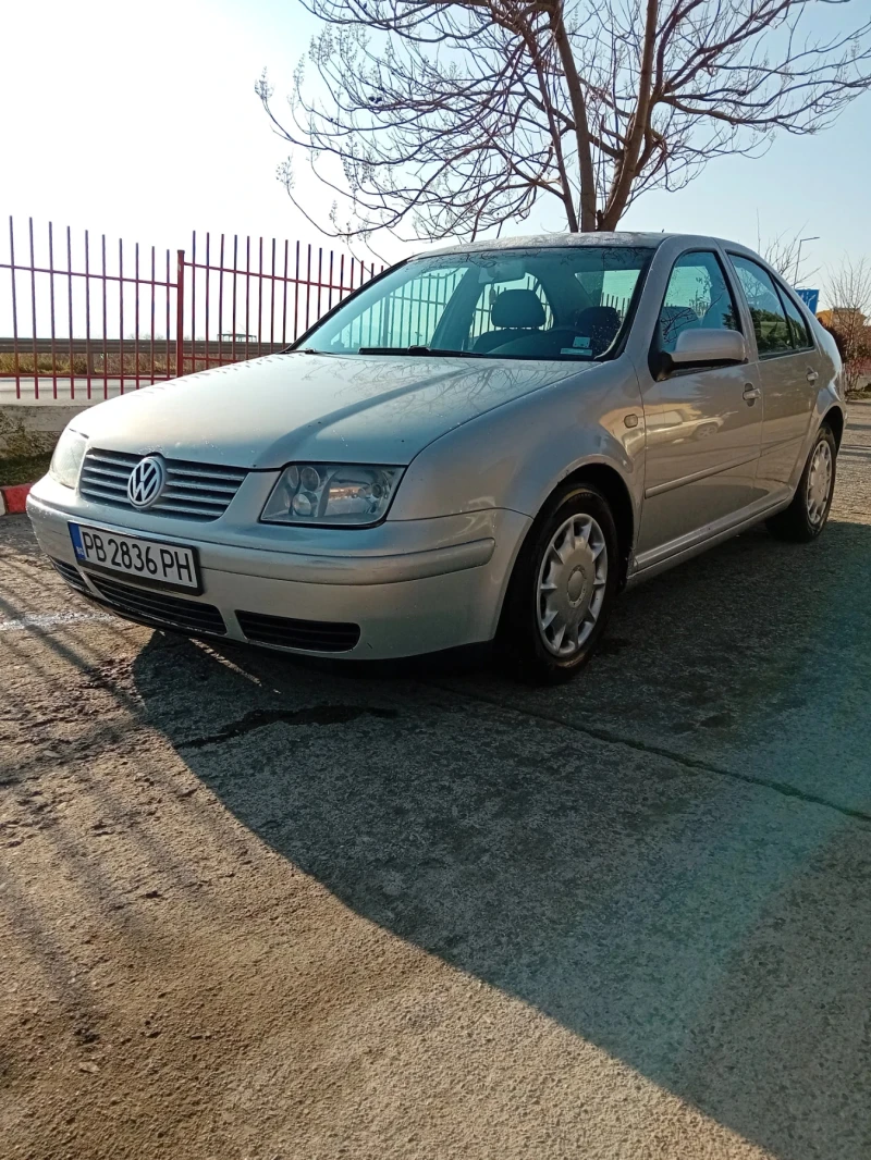 VW Bora 1.6газ индж, снимка 1 - Автомобили и джипове - 49042399