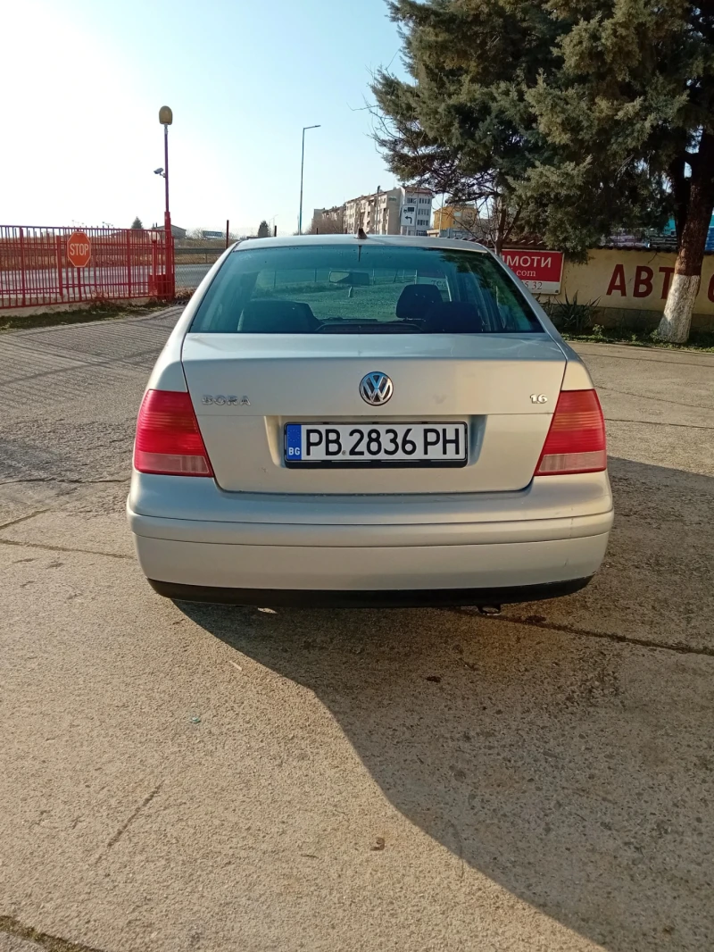 VW Bora 1.6газ индж, снимка 4 - Автомобили и джипове - 49042399