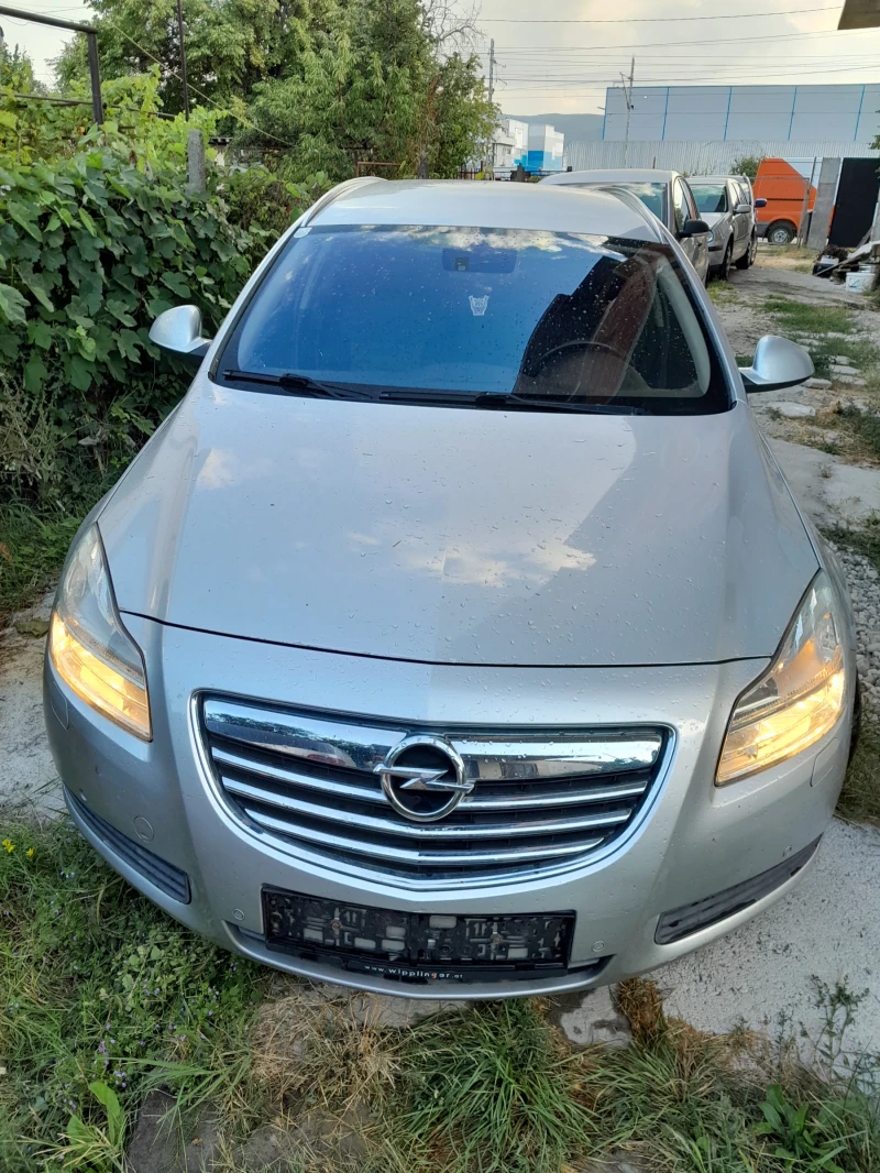Opel Insignia Srorts tourer sw, снимка 2 - Автомобили и джипове - 51867013