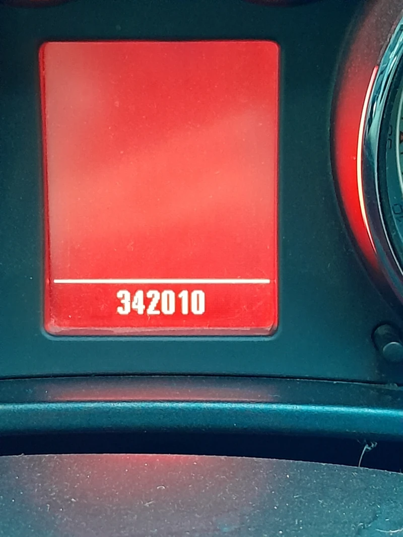 Opel Insignia Srorts tourer sw, снимка 8 - Автомобили и джипове - 51867013