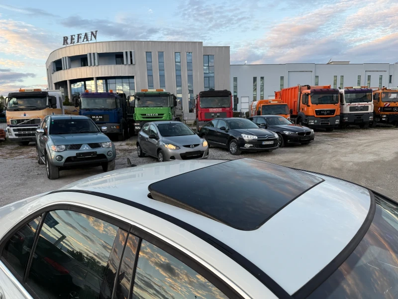 Mercedes-Benz C 300 V6* НОВ ВНОС* AMG* ШИБЕДАХ* КСЕНОН* КОЖА* ТОП, снимка 4 - Автомобили и джипове - 51956053