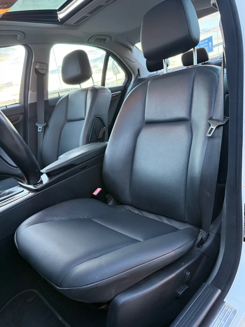 Mercedes-Benz C 300 V6* НОВ ВНОС* AMG* ШИБЕДАХ* КСЕНОН* КОЖА* ТОП, снимка 14 - Автомобили и джипове - 51956053