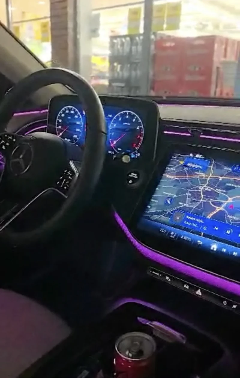 Mercedes-Benz E 200 W214, снимка 4 - Автомобили и джипове - 52392683