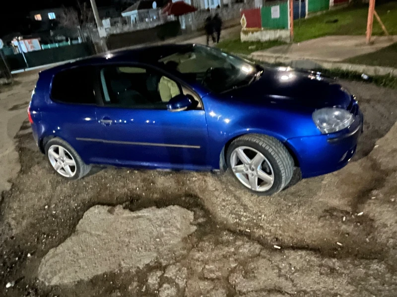 VW Golf, снимка 3 - Автомобили и джипове - 53160731