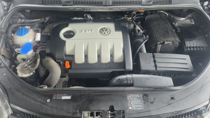 VW Golf Plus 1.9TDI 105k.s.6sk., снимка 15 - Автомобили и джипове - 53569728