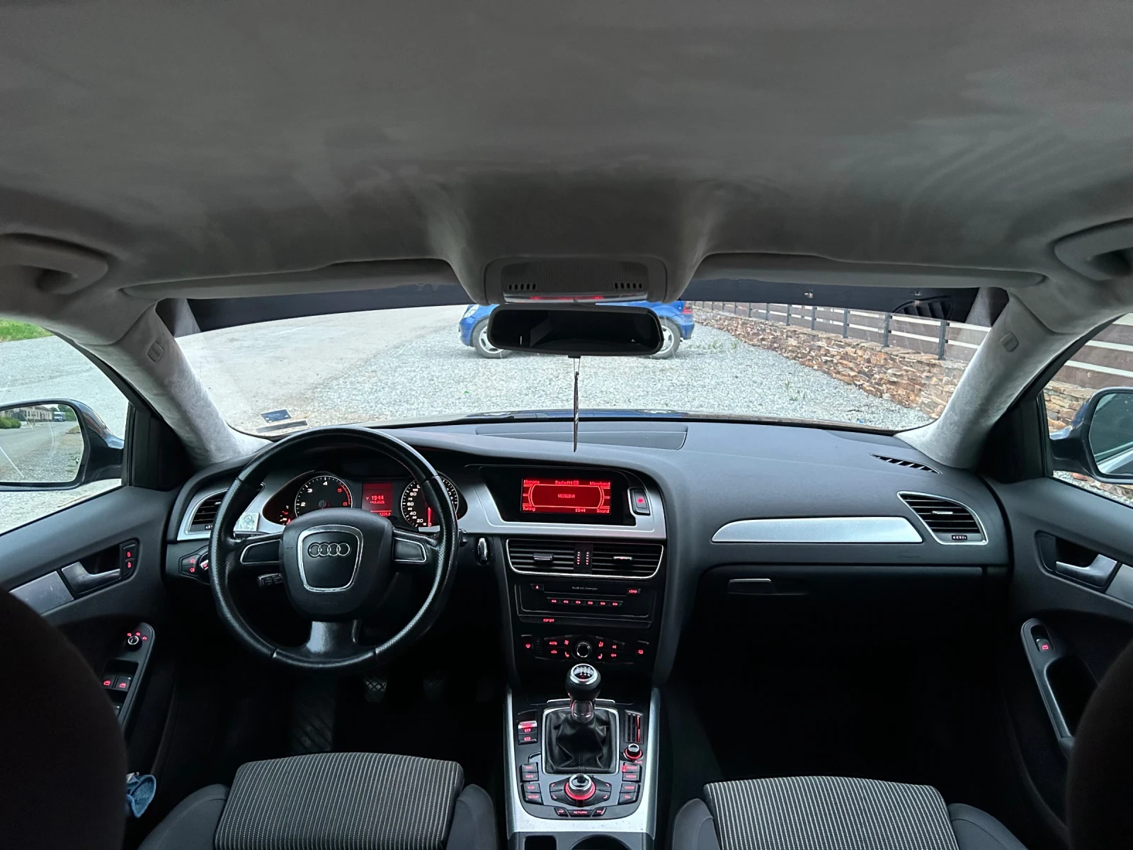 Audi A4 2.0 TDI 143 - изображение 7
