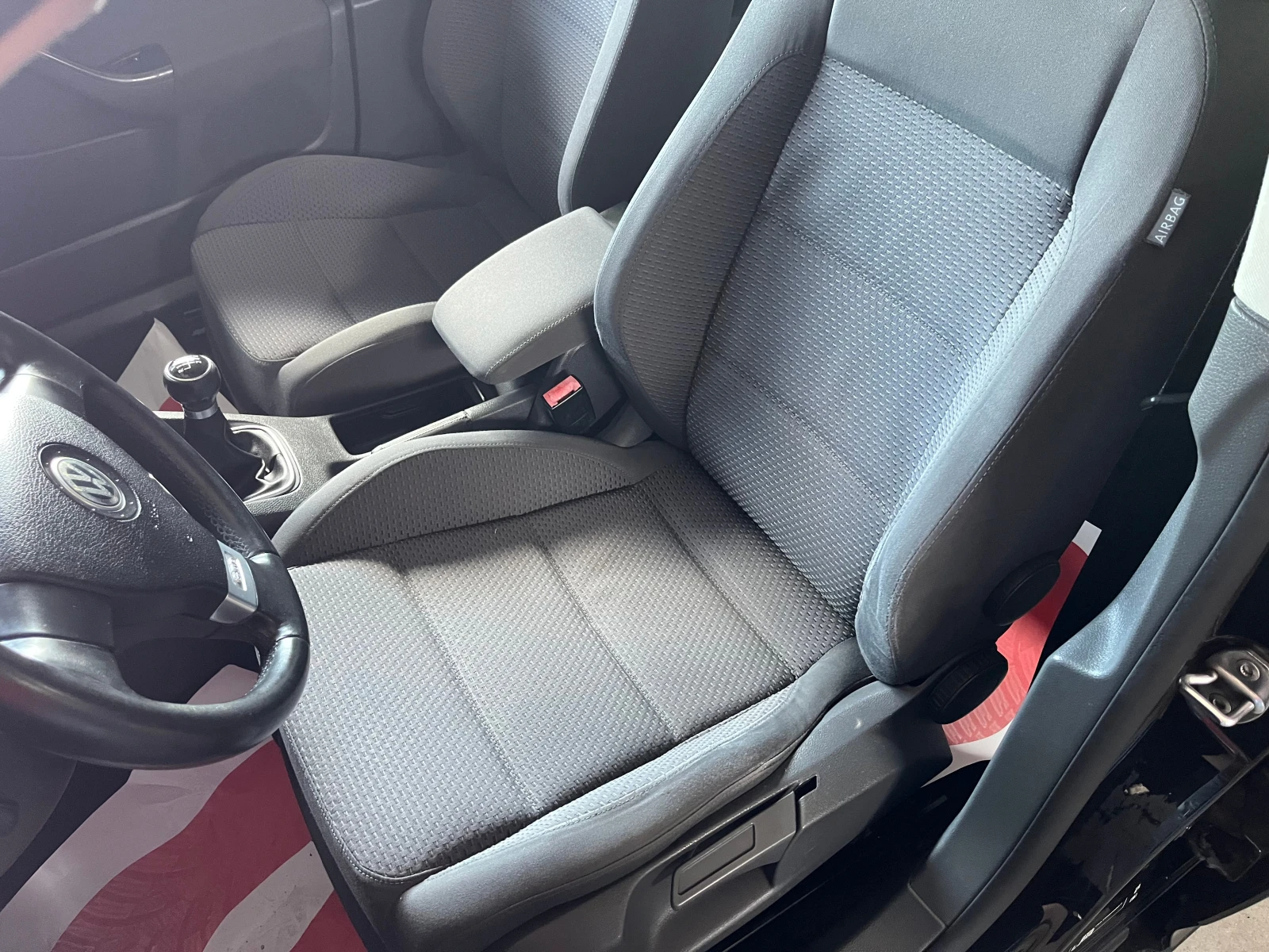 VW Golf GTD 2.0 TDI - изображение 7