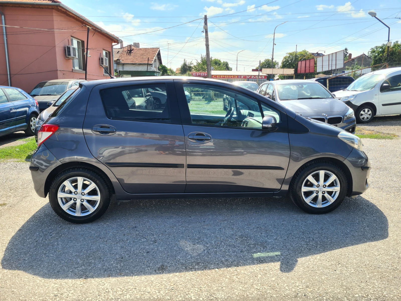 Toyota Yaris 1.4D4D-НАВИ.ПАНОРАМА, КАМЕРА-ЛИЗИНГ - изображение 4