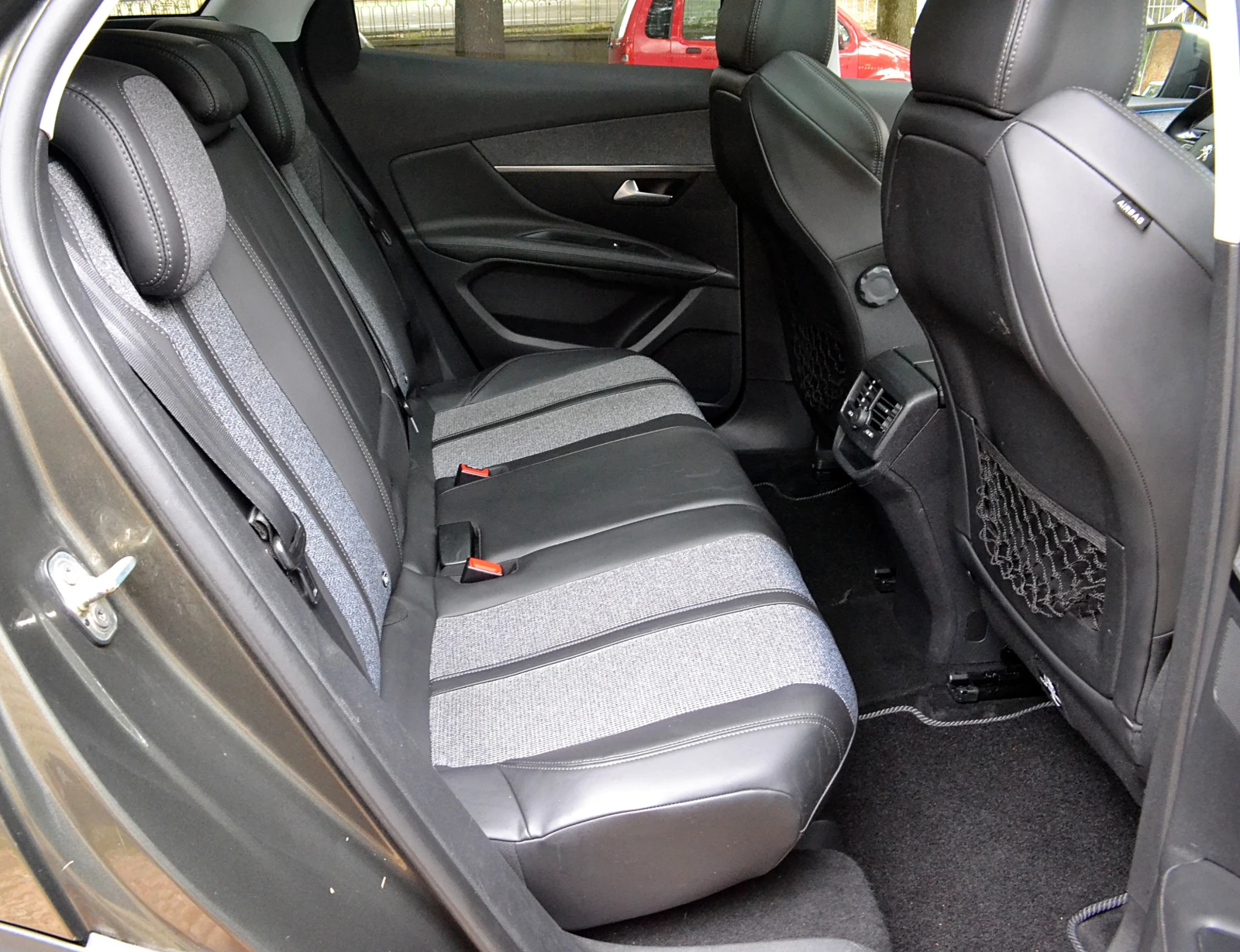 Peugeot 3008 2.0 HDI Allure Business - изображение 9