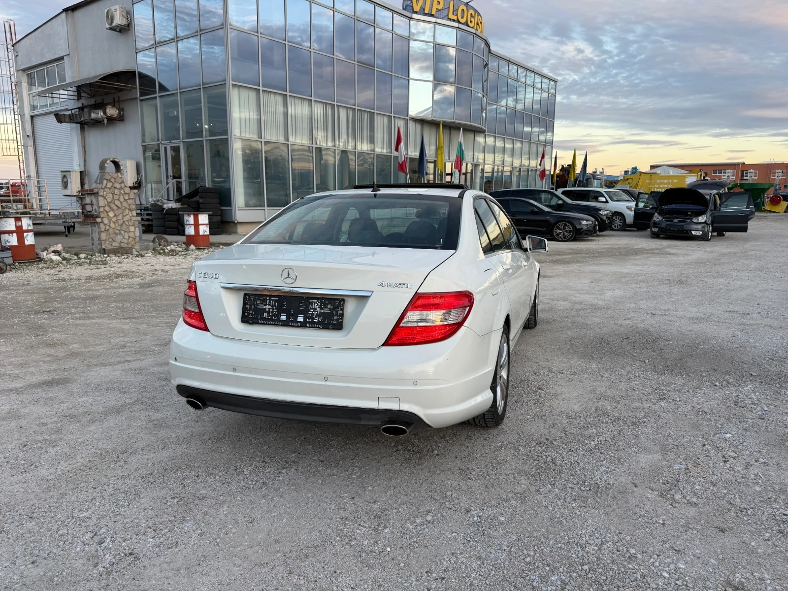Mercedes-Benz C 300 V6* НОВ ВНОС* AMG* ШИБЕДАХ* КСЕНОН* КОЖА* ТОП - изображение 5