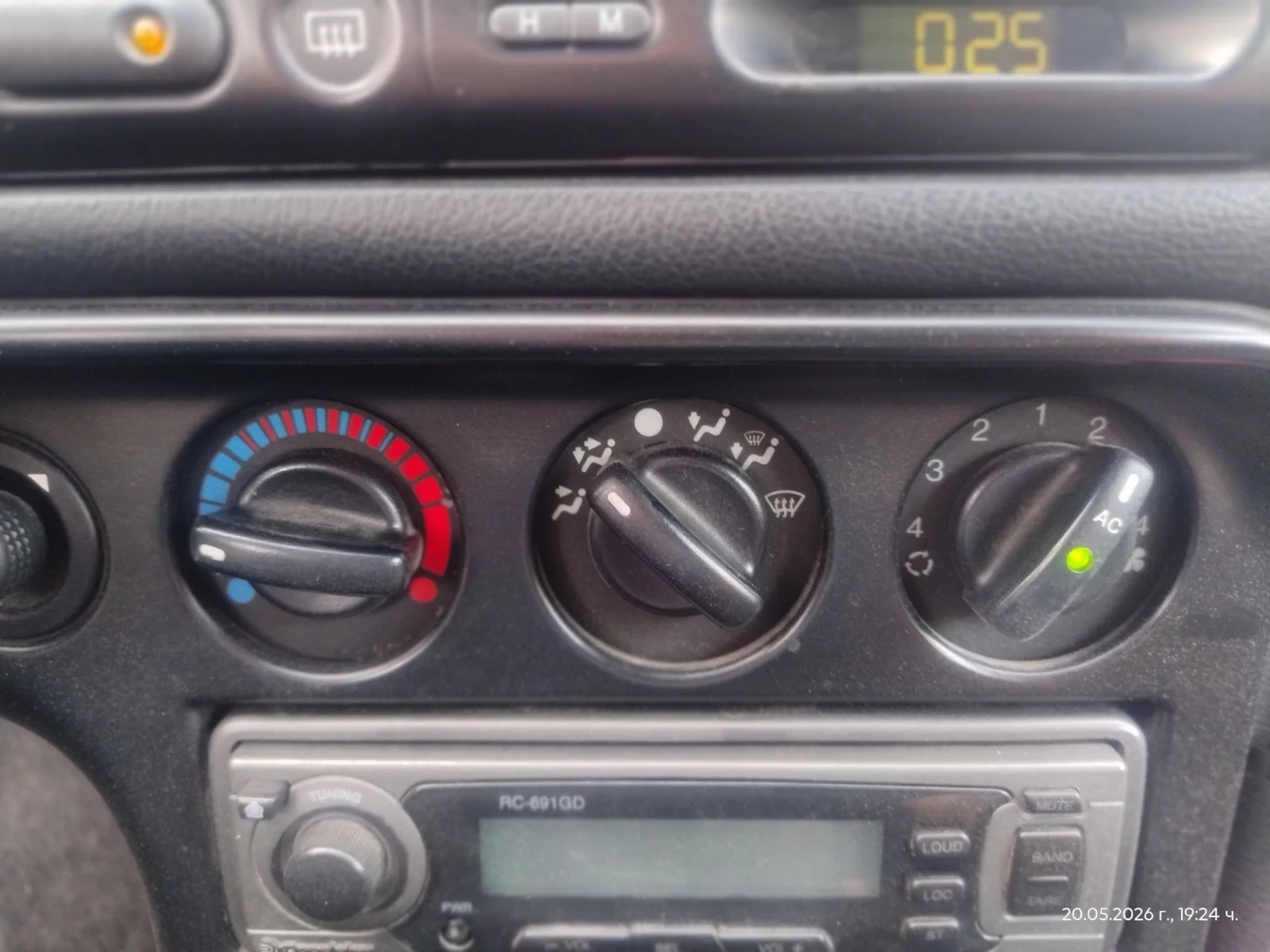 Ford Mondeo 1.8газ клима, снимка 6 - Автомобили и джипове - 53857739