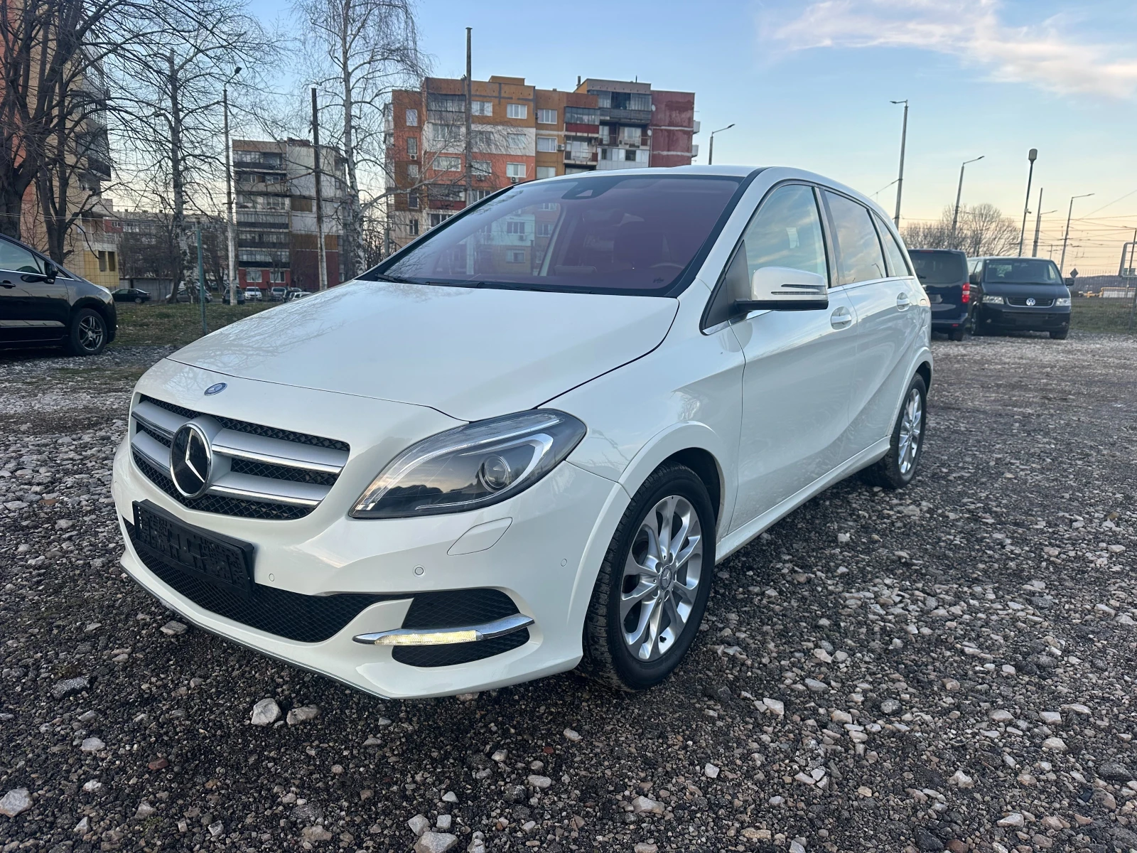Mercedes-Benz B 250 B-250 E - изображение 7