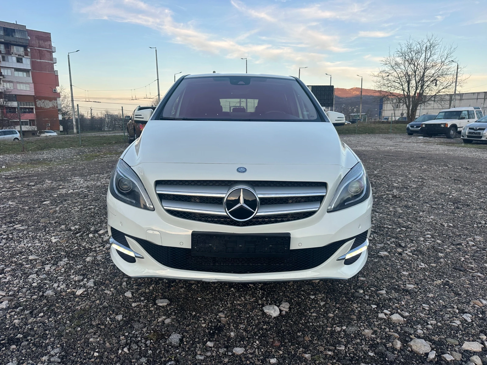 Mercedes-Benz B 250 B-250 E - изображение 8
