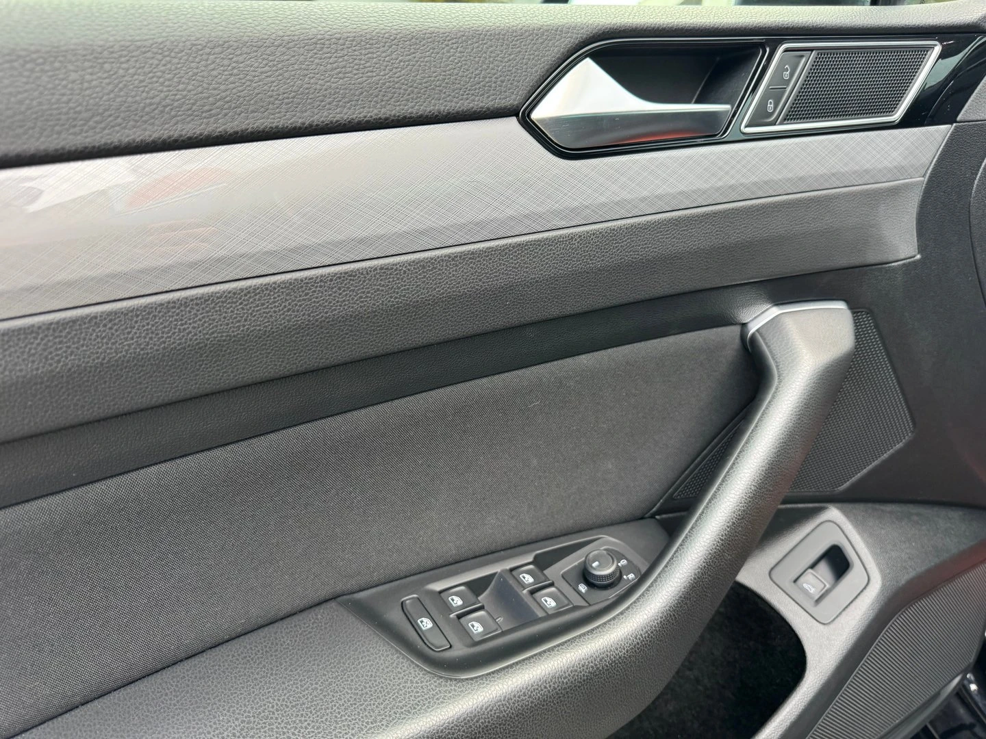 VW Passat Business 2.0 TDI SCR DSG | Mobile.bg � ����������� 6