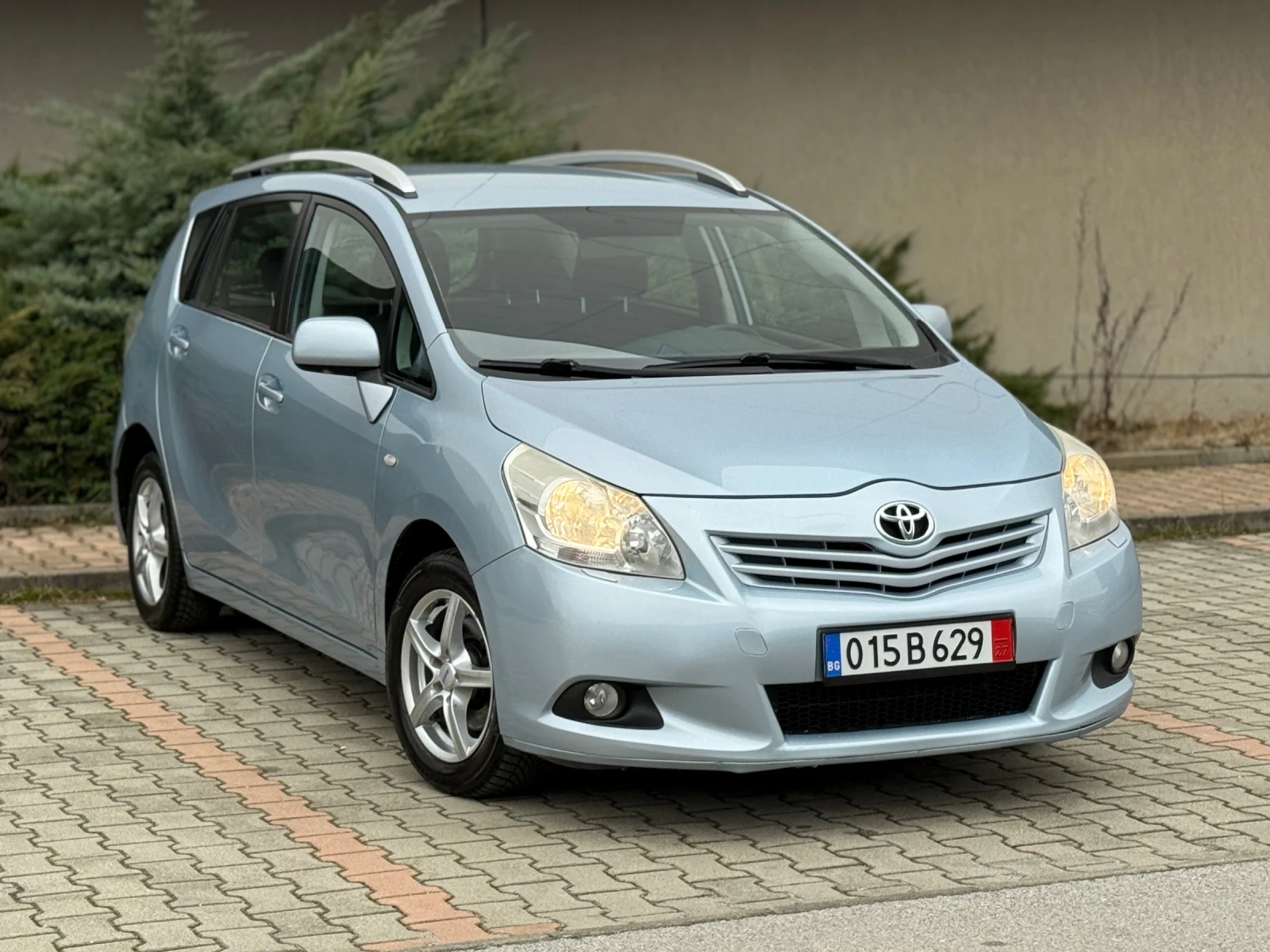 Toyota Verso 1.8 - 147 �.�. / 7 ����� / ������� ��������� | Mobile.bg � ����������� 2