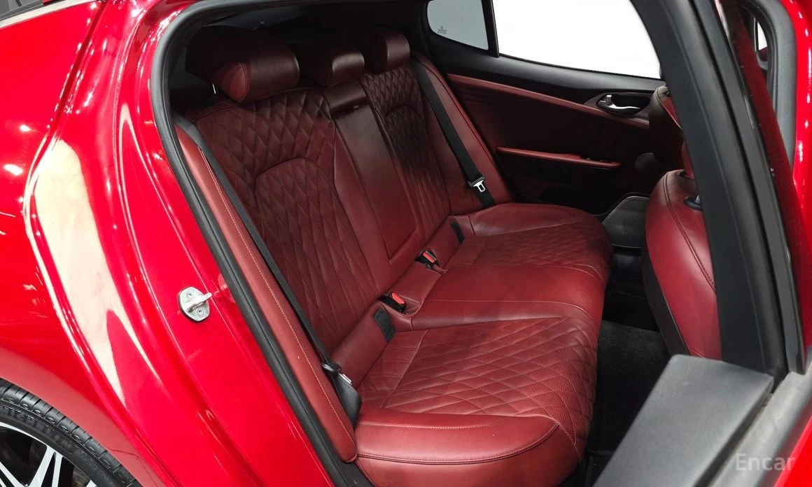 Kia Stinger | Mobile.bg � ����������� 12