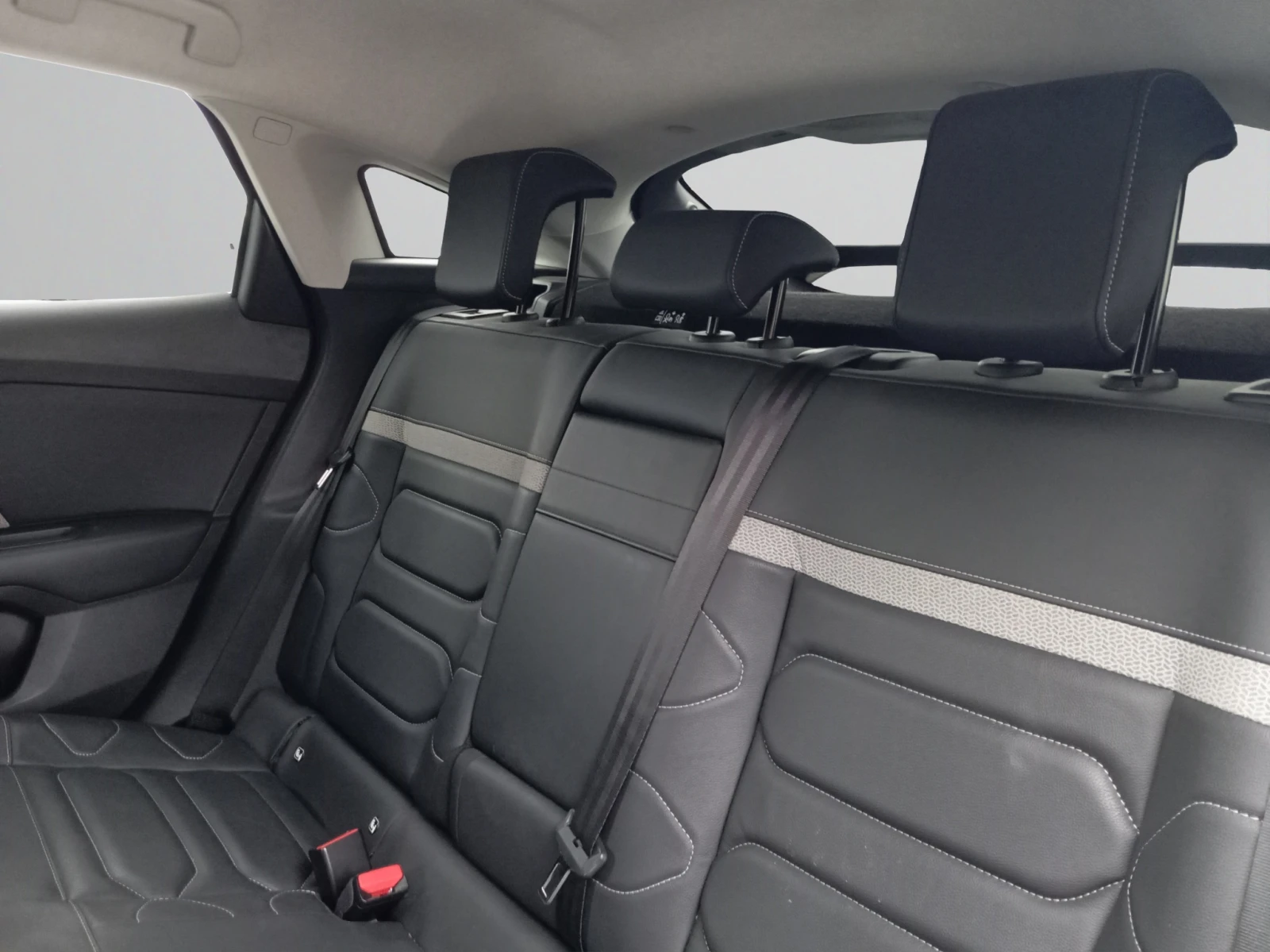 Citroen C4 SHINE PureTech 130 S&S EAT8 E6, снимка 11 - Автомобили и джипове - 53903832