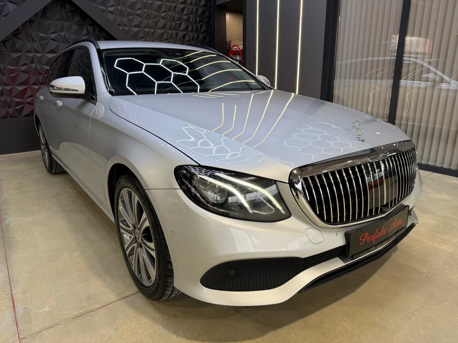 Mercedes-Benz E 220 d * КАМЕРА * LED * 