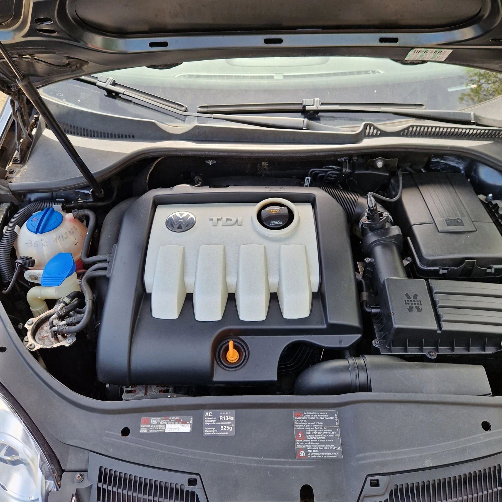 VW Jetta 1.9TDI 105к.с, снимка 11 - Автомобили и джипове - 54477792