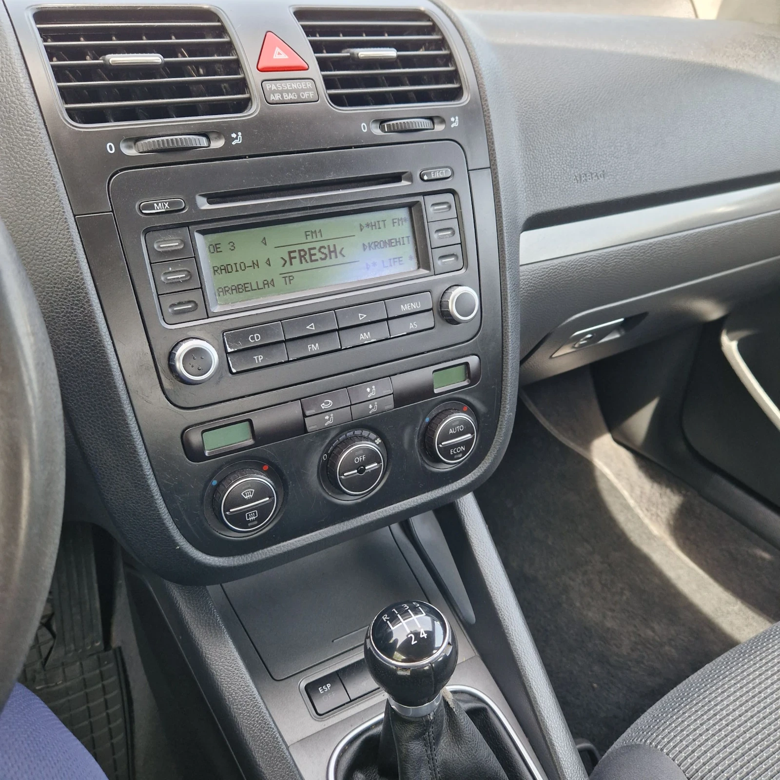 VW Jetta 1.9TDI 105к.с, снимка 7 - Автомобили и джипове - 54477792